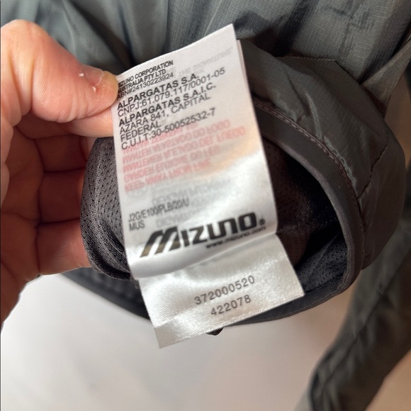 Mizuno Women’s Running Jacket. Size Large. - Picture 9 of 9